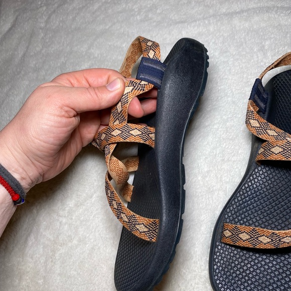 EUC Tan Geometric Diamond Pattern Chaco Women’s Sandals - Picture 5 of 8